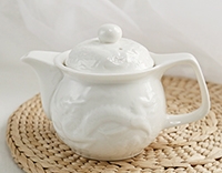Большой чайник "Белый дракон, парящий в облаках"