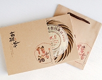 Шу Пуэр лепешка 100 гр 2012 год  в подарочной упаковке