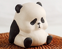 Статуэтка "Уставшая панда"