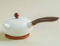 Чайник фарфоровый в японском стиле "Гранатовое зёрнышко"