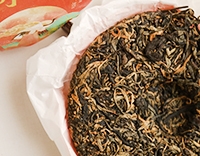 Красный чай "Опалённый солнцем" 2025 года, 10 гр