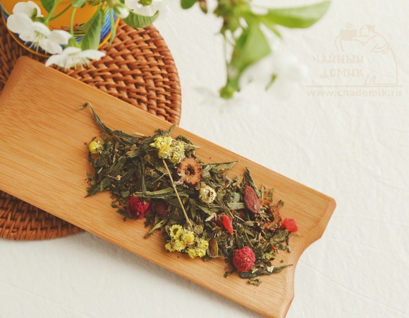 Зеленый чай с ягодами и цветами "Малиновый рассвет" 25 гр
